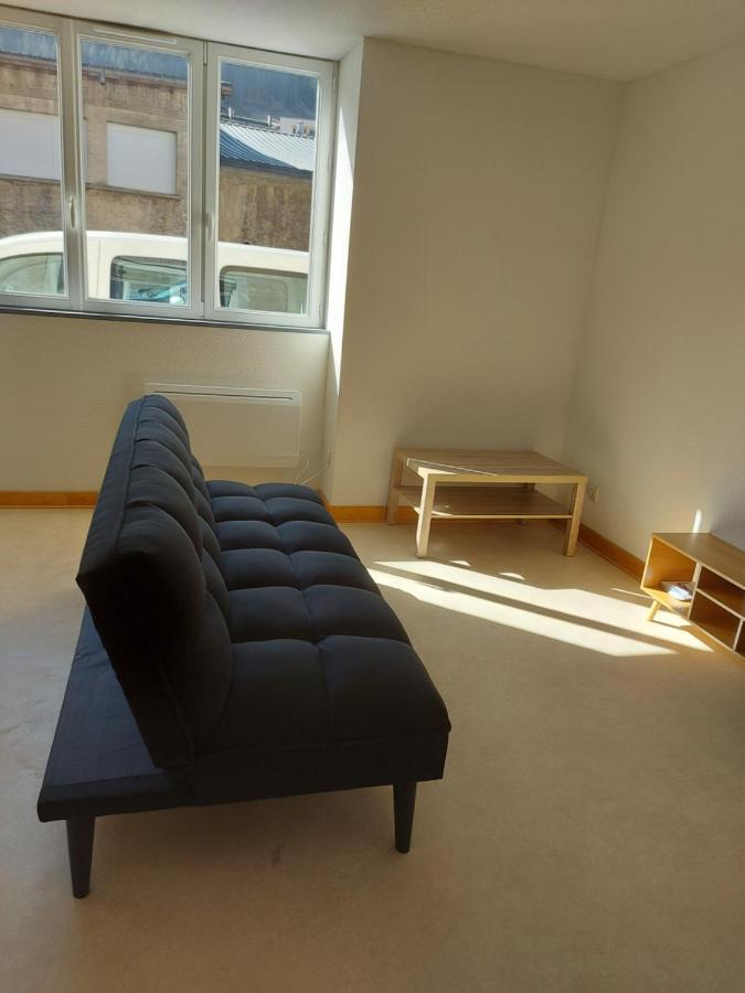 Chez Sylvie Apartment โมเรซ์ ภายนอก รูปภาพ