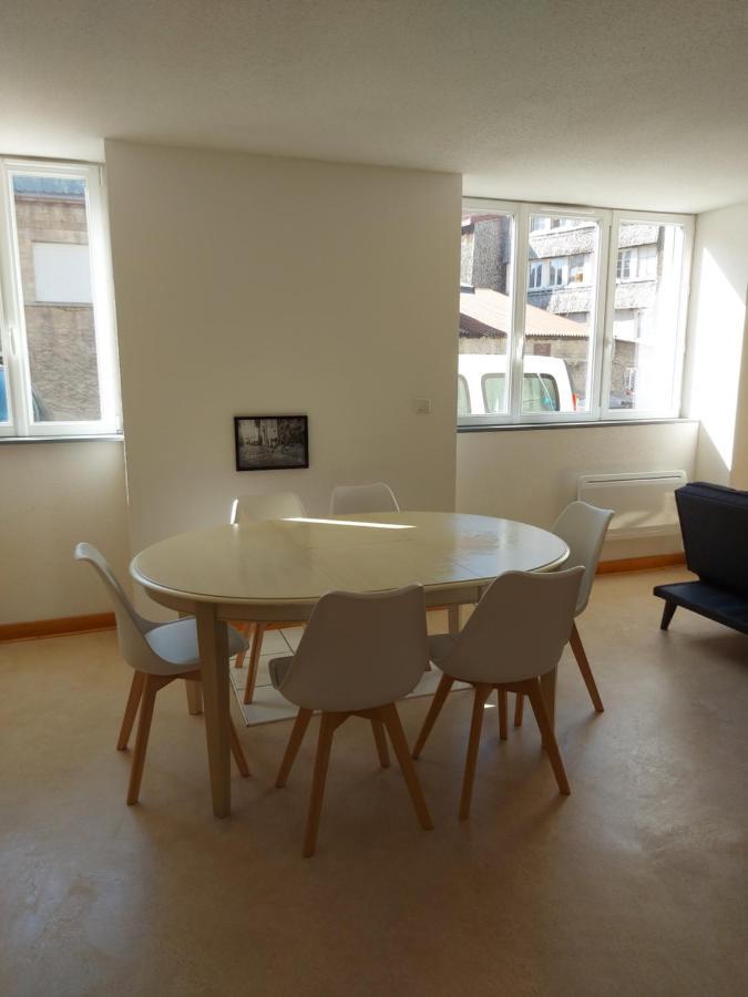 Chez Sylvie Apartment โมเรซ์ ภายนอก รูปภาพ